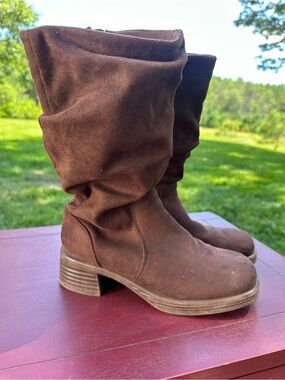 Steve Madden Brown Suede Slouch Boots